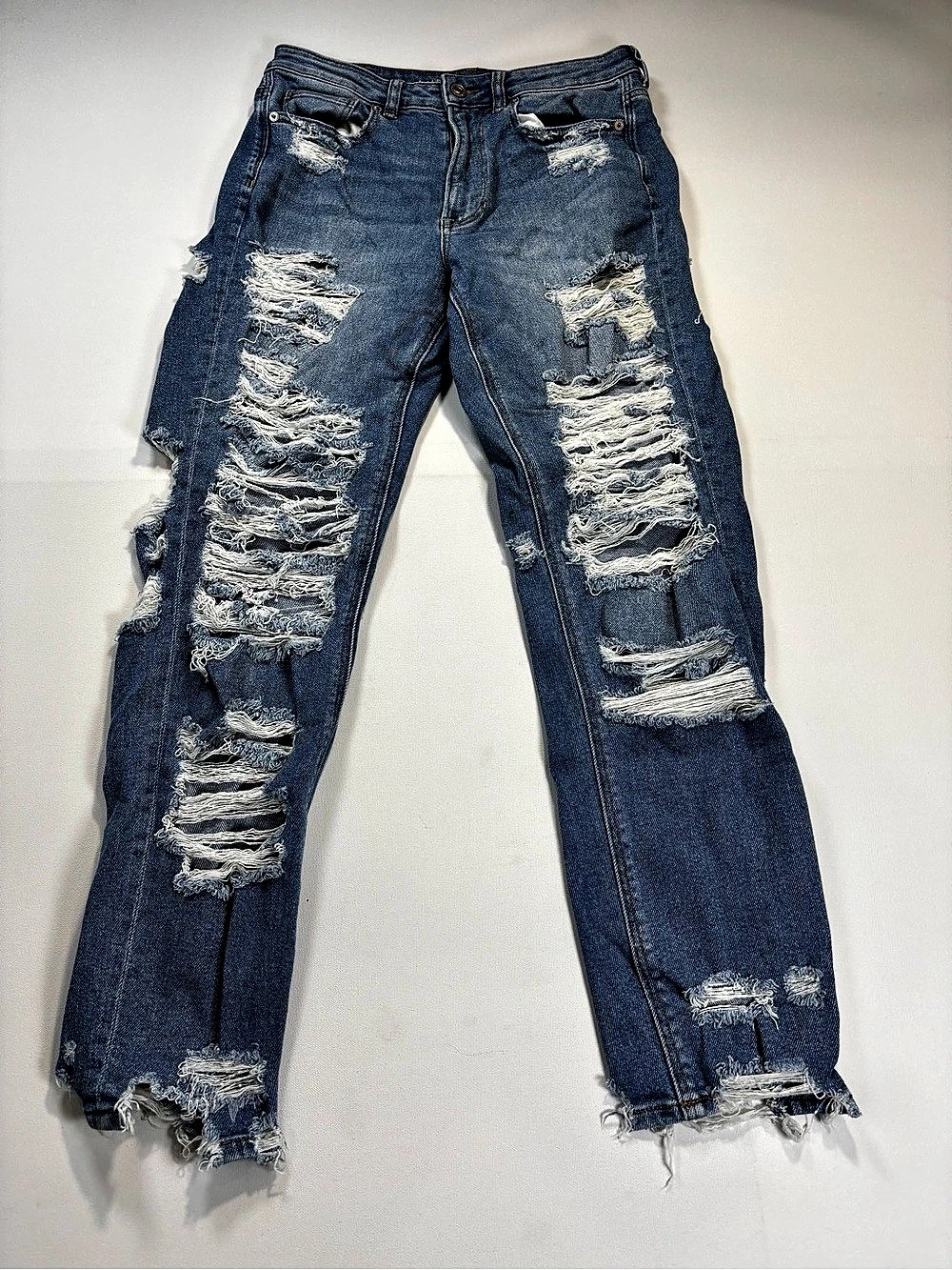 American Eagle Distressed Boyfriend Jeans Blue Size 6